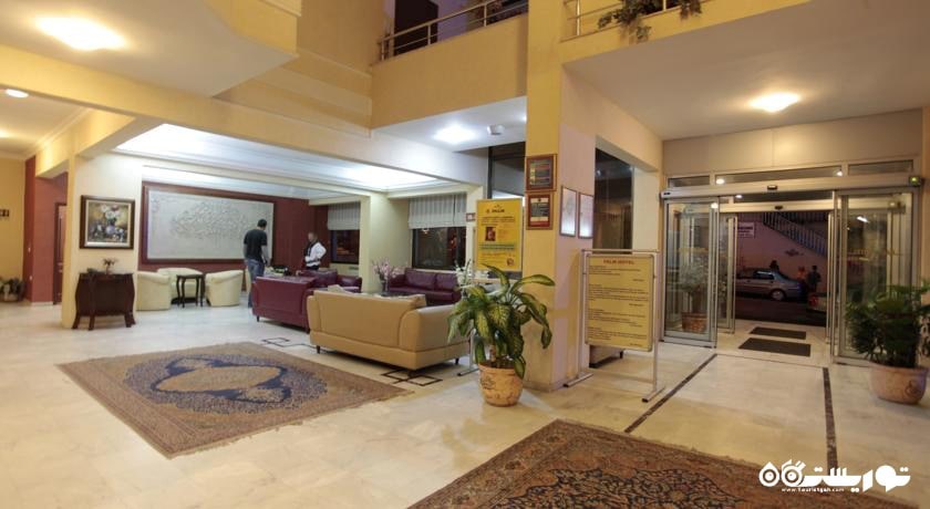 نمای کلی محوطه لابی هتل